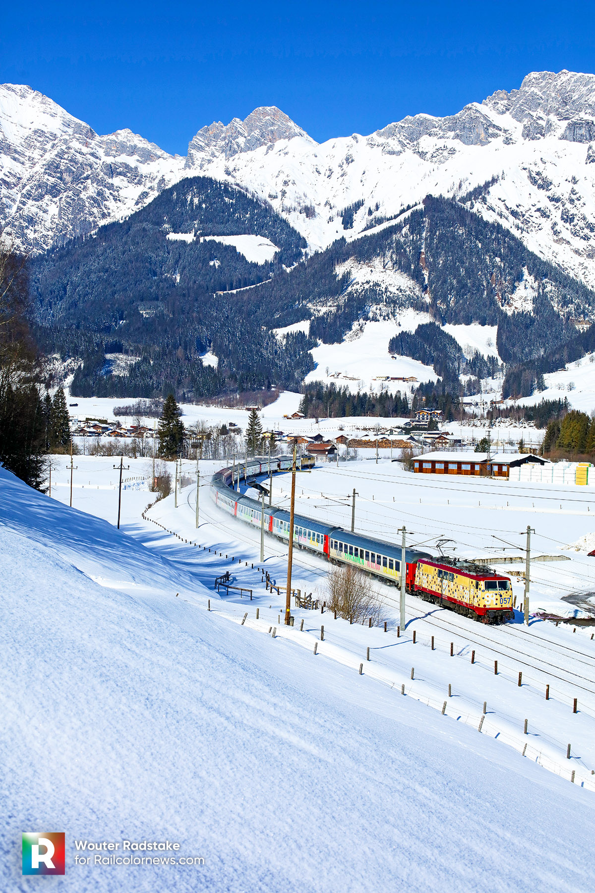 Pociąg Snälltåget na trasie Kufstein – Salzburg
