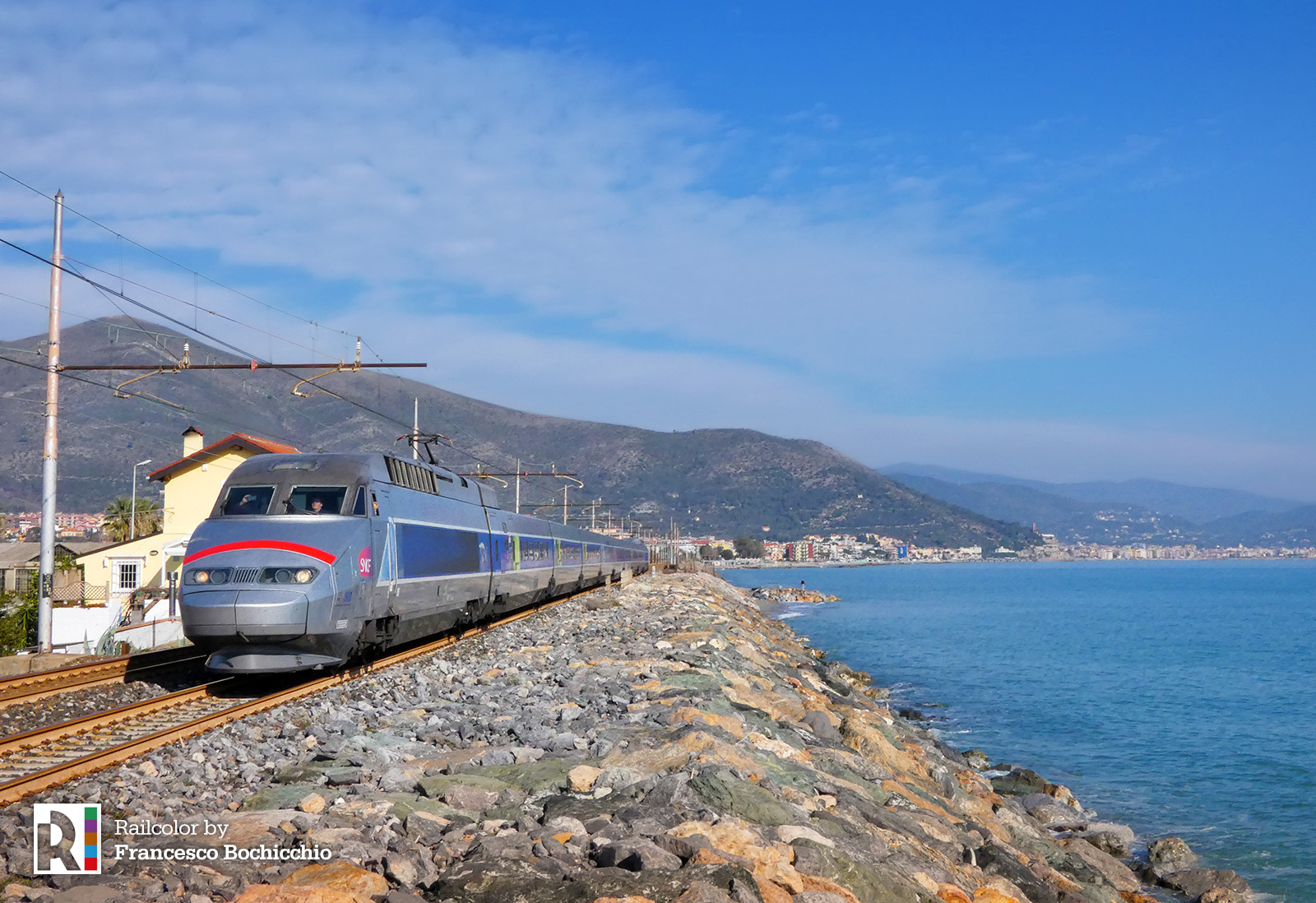 It In The Picture Tgv Reseau By The Sea In Italy Railcolor News